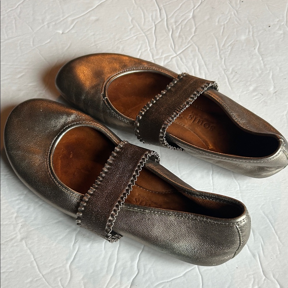 Metallic Mary Jane Flats - Bronze/Gold